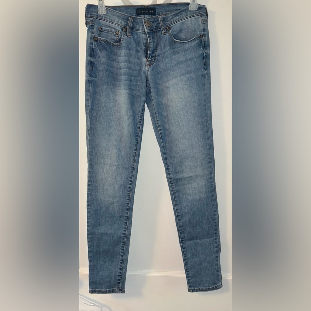 Aeropostale Medium Wash Jeggings